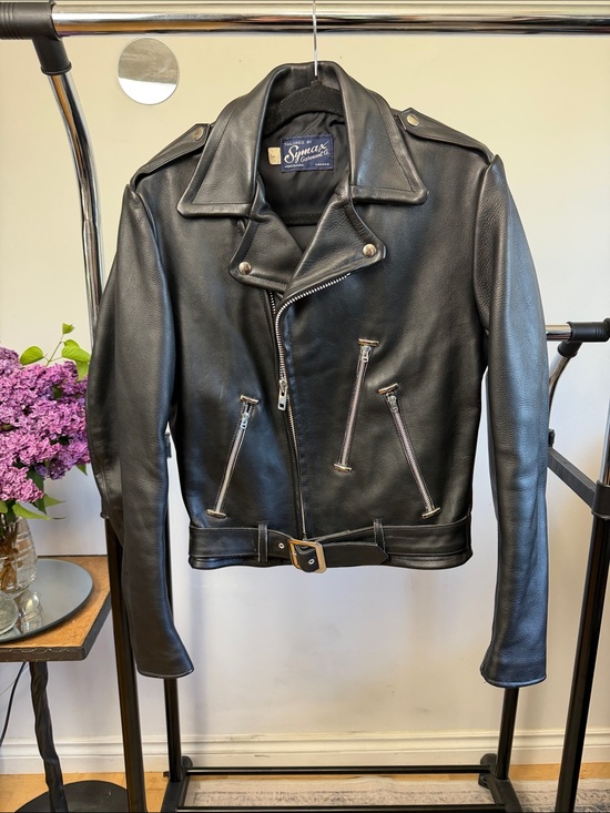Symax Garment Co. Jackets & Blazers - Vintage Symax Garment Co. Black Leather Biker Jacket Made in Canada
